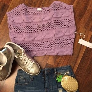NWT CROPPED KNIT TOP